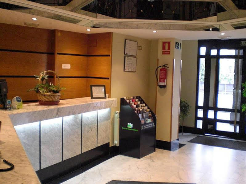 Astures Oviedo Exterior foto